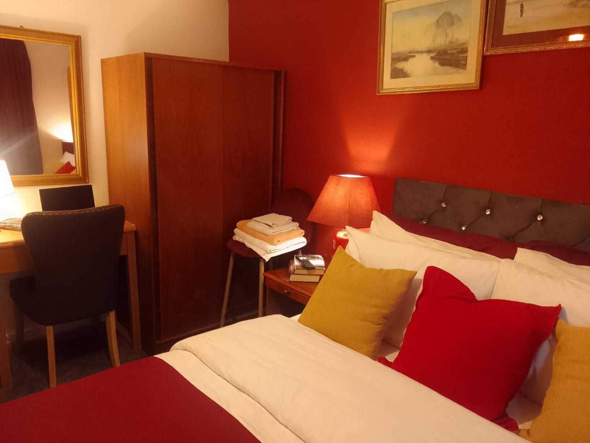 Cosy Stay In Walsall By Ideal Home Bloxwich Ngoại thất bức ảnh