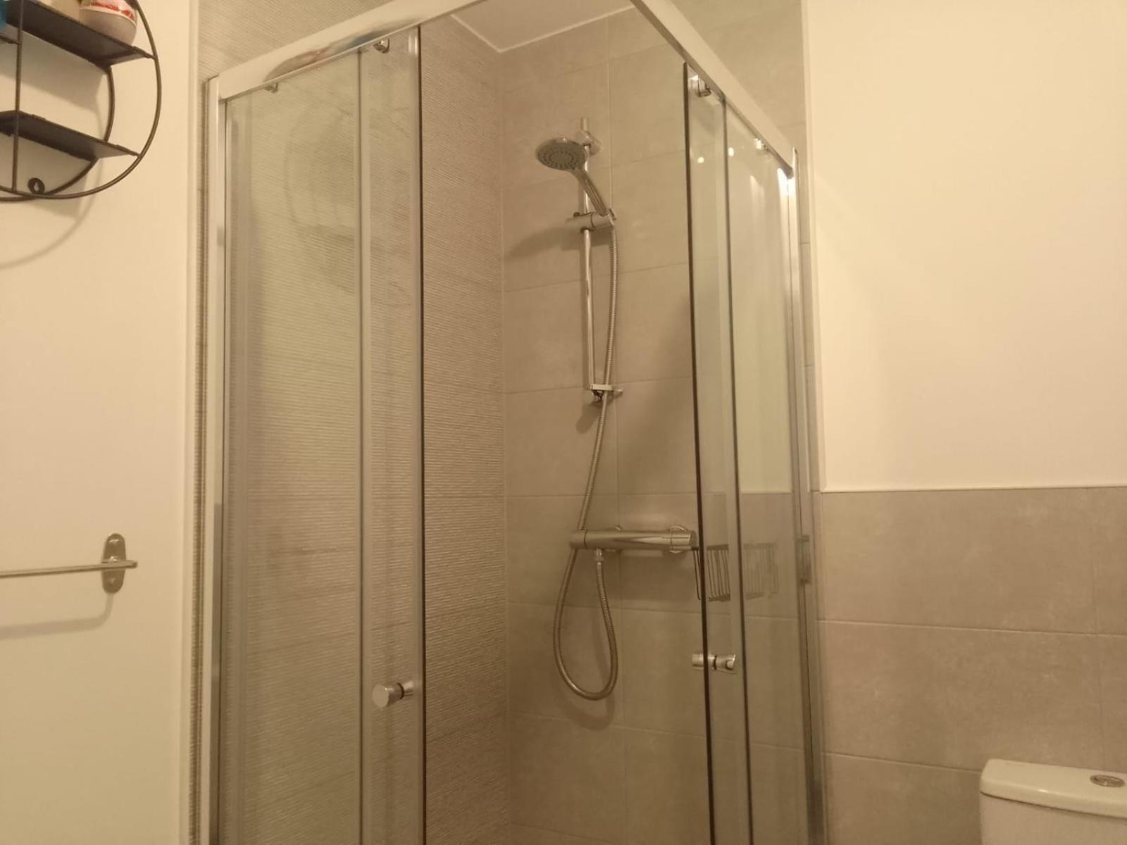 Cosy Stay In Walsall By Ideal Home Bloxwich Ngoại thất bức ảnh