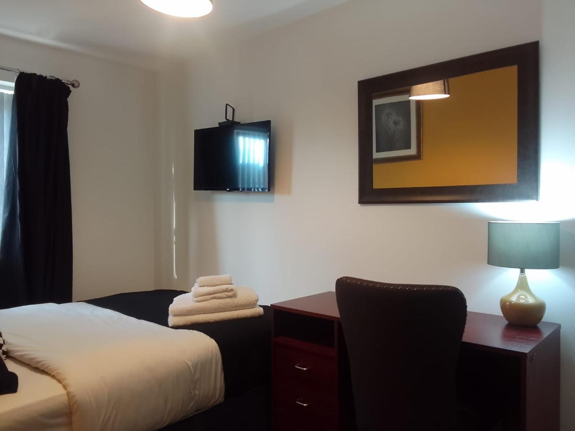 Cosy Stay In Walsall By Ideal Home Bloxwich Ngoại thất bức ảnh